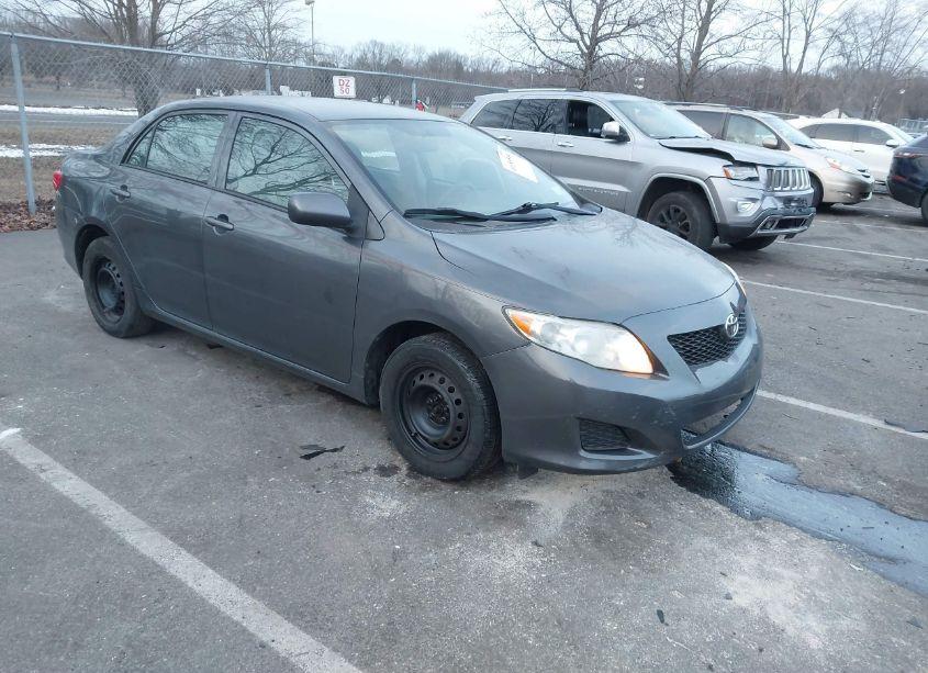 2010 Toyota Corolla LE (VIN 2T1BU4EE4AC268470) main photo