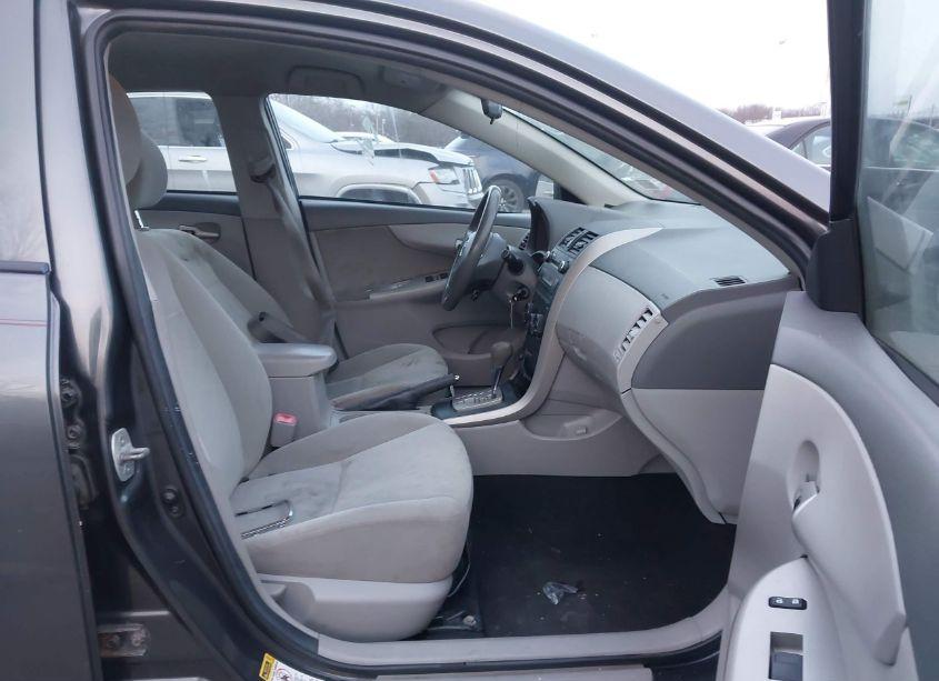 Photo 5 of 2010 Toyota Corolla LE (VIN 2T1BU4EE4AC268470)