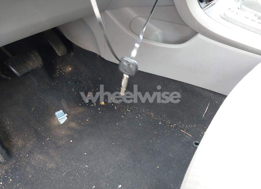 Photo 11 of 2010 Toyota Corolla LE (VIN 2T1BU4EE4AC296690)