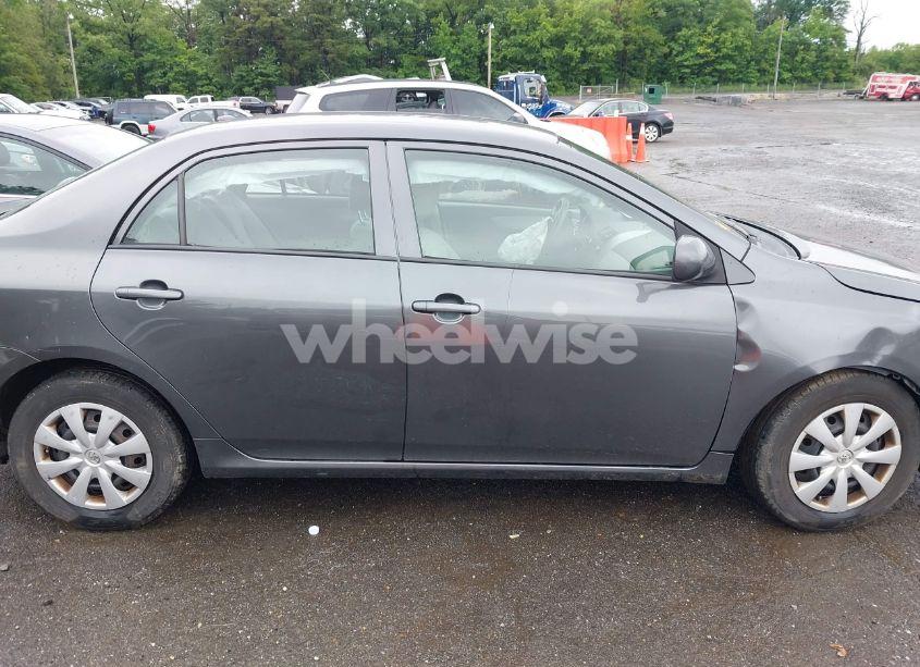 Photo 14 of 2010 Toyota Corolla LE (VIN 2T1BU4EE4AC296690)