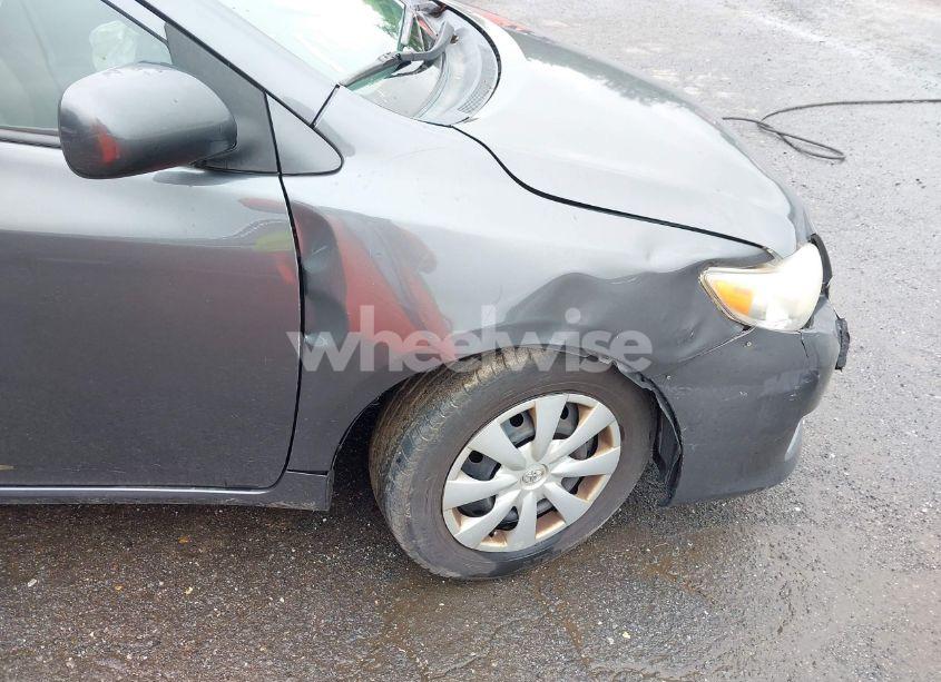 Photo 18 of 2010 Toyota Corolla LE (VIN 2T1BU4EE4AC296690)