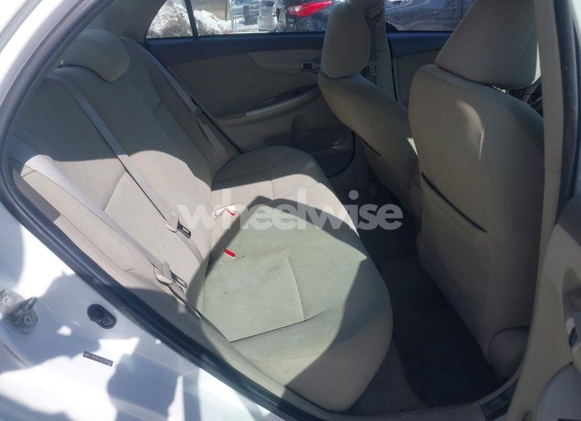 Photo 8 of 2010 Toyota Corolla S/LE/XLE (VIN 2T1BU4EE4AC305484)