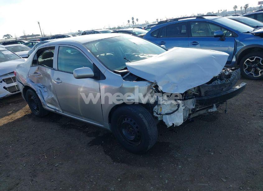 2010 Toyota Corolla LE (VIN 2T1BU4EE4AC414026) main photo