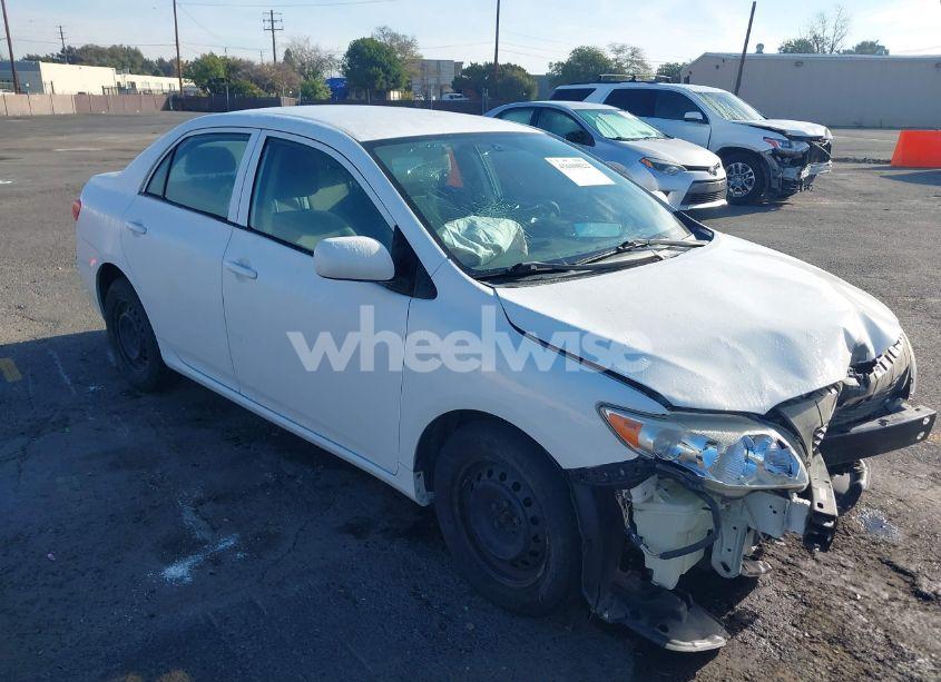 2010 Toyota Corolla LE (VIN 2T1BU4EE4AC502218) main photo