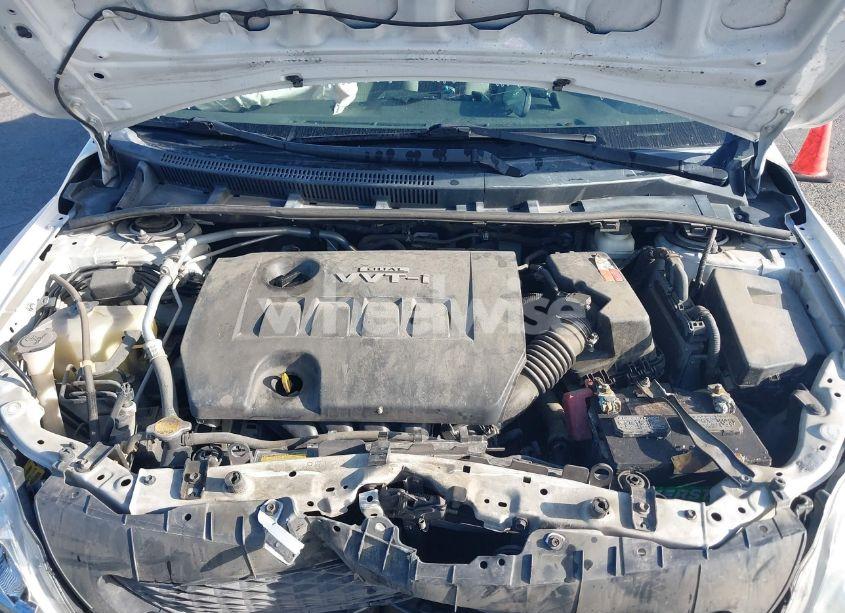 Photo 10 of 2010 Toyota Corolla LE (VIN 2T1BU4EE4AC502218)