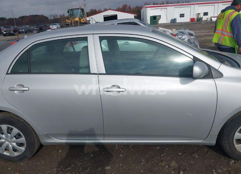 Photo 13 of 2010 Toyota Corolla LE (VIN 2T1BU4EE4AC509539)
