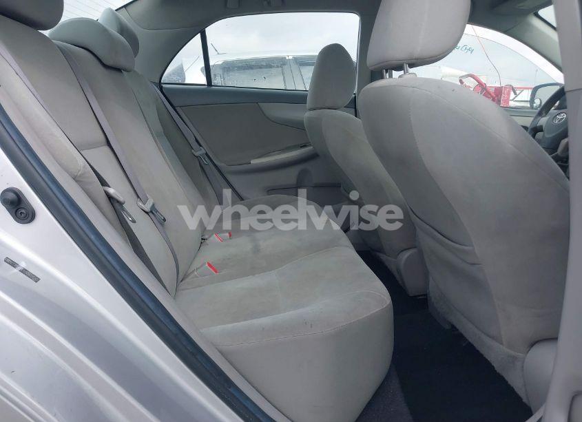 Photo 8 of 2010 Toyota Corolla LE (VIN 2T1BU4EE4AC509539)