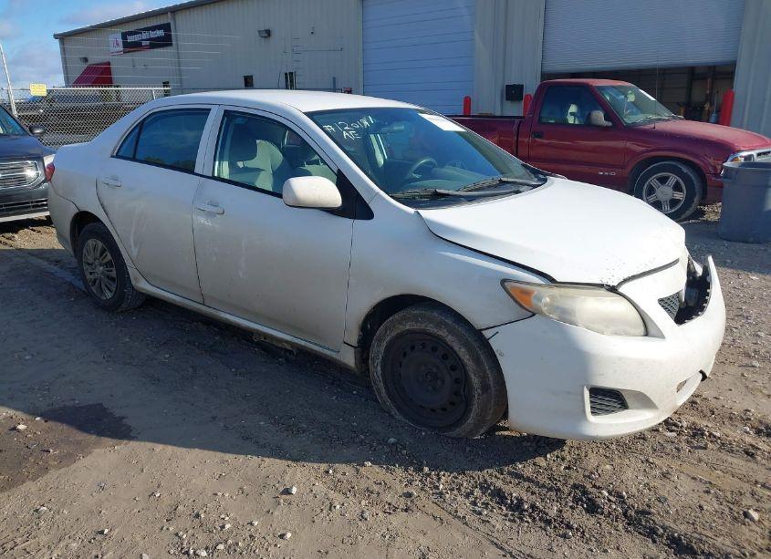 2010 Toyota Corolla LE (VIN 2T1BU4EE4AC518550) main photo