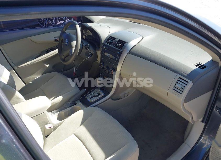 Photo 5 of 2010 Toyota Corolla LE (VIN 2T1BU4EE4AC523733)