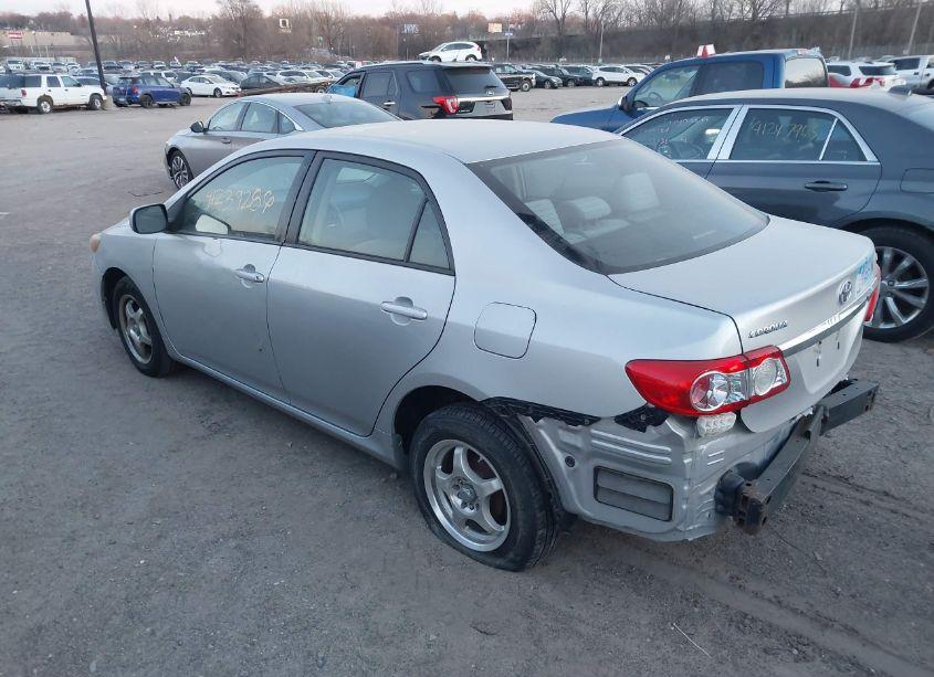 Photo 3 of 2011 Toyota Corolla LE (VIN 2T1BU4EE4BC549640)