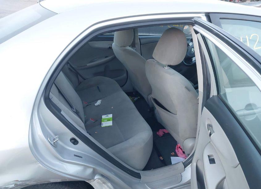 Photo 8 of 2011 Toyota Corolla LE (VIN 2T1BU4EE4BC549640)