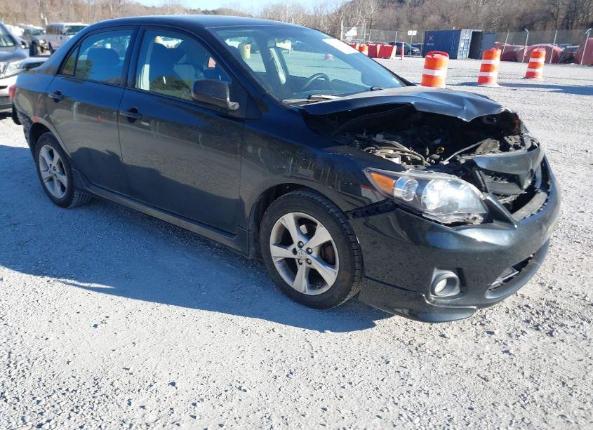 2011 Toyota Corolla S (VIN 2T1BU4EE4BC554126) main photo
