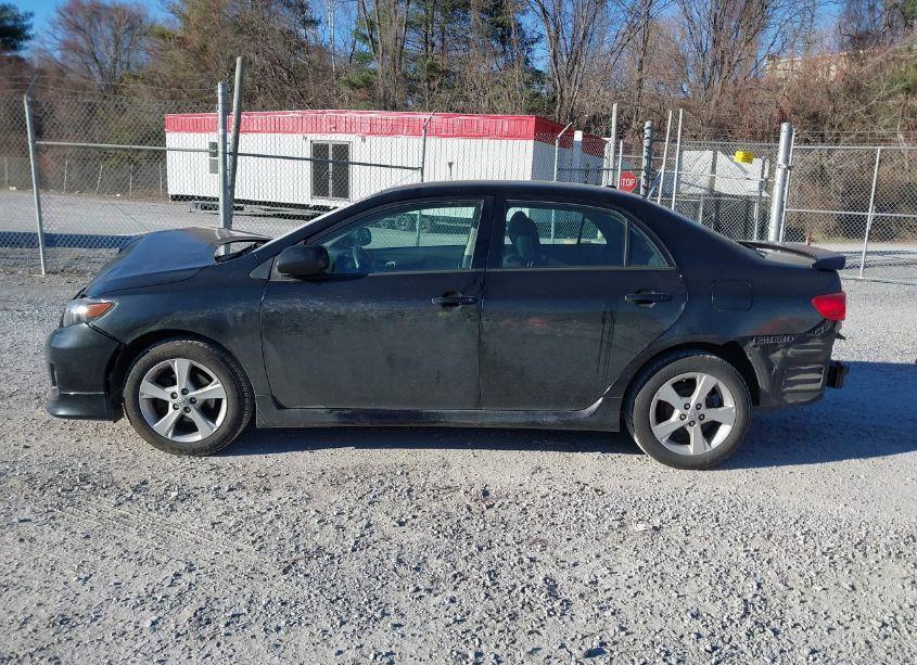 Photo 14 of 2011 Toyota Corolla S (VIN 2T1BU4EE4BC554126)