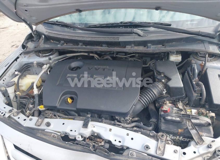 Photo 10 of 2011 Toyota Corolla LE (VIN 2T1BU4EE4BC567622)