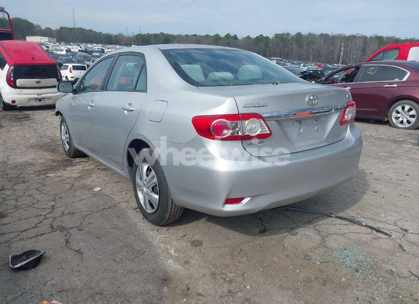 Photo 3 of 2011 Toyota Corolla LE (VIN 2T1BU4EE4BC567622)