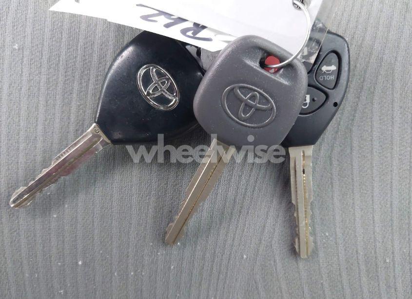 Photo 11 of 2011 Toyota Corolla LE (VIN 2T1BU4EE4BC570083)