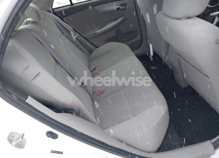 Photo 8 of 2011 Toyota Corolla LE (VIN 2T1BU4EE4BC570083)