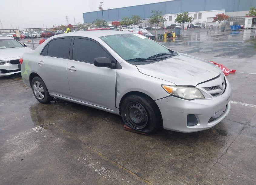 2011 Toyota Corolla LE (VIN 2T1BU4EE4BC587644) main photo