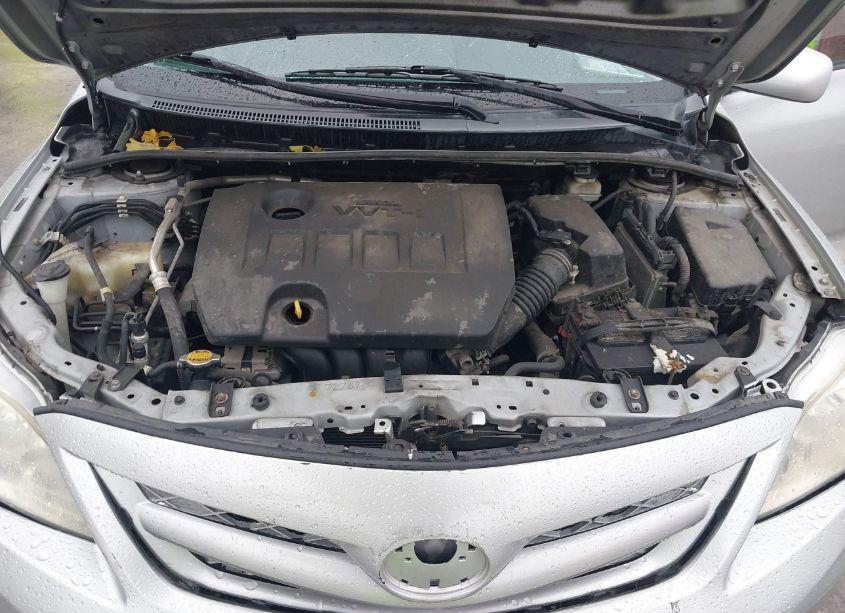 Photo 10 of 2011 Toyota Corolla LE (VIN 2T1BU4EE4BC587644)