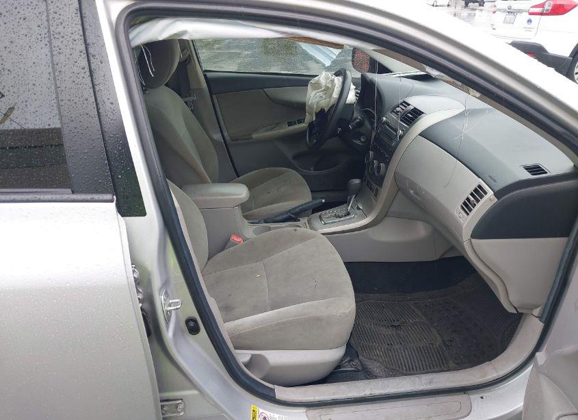 Photo 5 of 2011 Toyota Corolla LE (VIN 2T1BU4EE4BC587644)