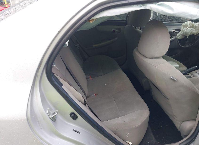 Photo 8 of 2011 Toyota Corolla LE (VIN 2T1BU4EE4BC587644)