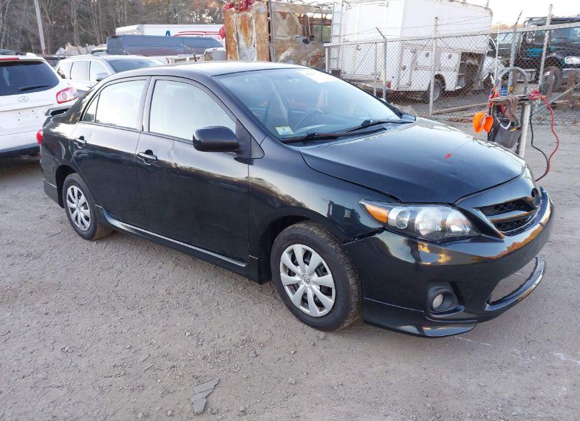 2011 Toyota Corolla S (VIN 2T1BU4EE4BC599342) main photo