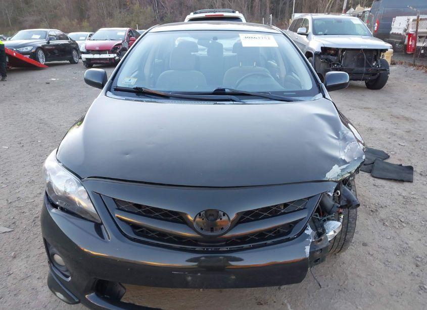 Photo 11 of 2011 Toyota Corolla S (VIN 2T1BU4EE4BC599342)