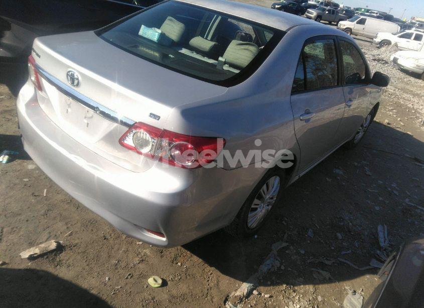 Photo 4 of 2011 Toyota Corolla LE (VIN 2T1BU4EE4BC612820)