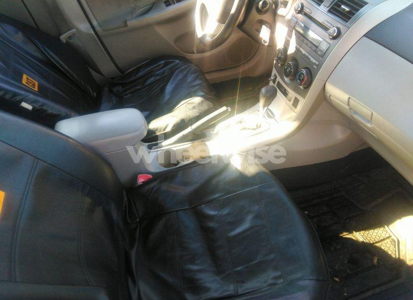 Photo 5 of 2011 Toyota Corolla LE (VIN 2T1BU4EE4BC612820)