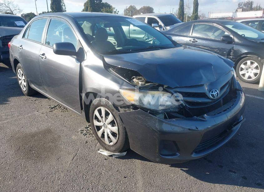 2011 Toyota Corolla LE (VIN 2T1BU4EE4BC621520) main photo