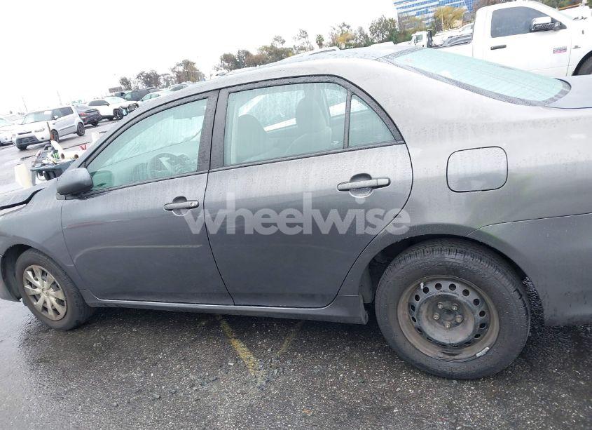 Photo 14 of 2011 Toyota Corolla LE (VIN 2T1BU4EE4BC621520)