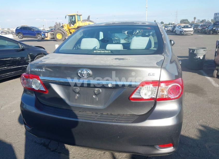 Photo 16 of 2011 Toyota Corolla LE (VIN 2T1BU4EE4BC621520)
