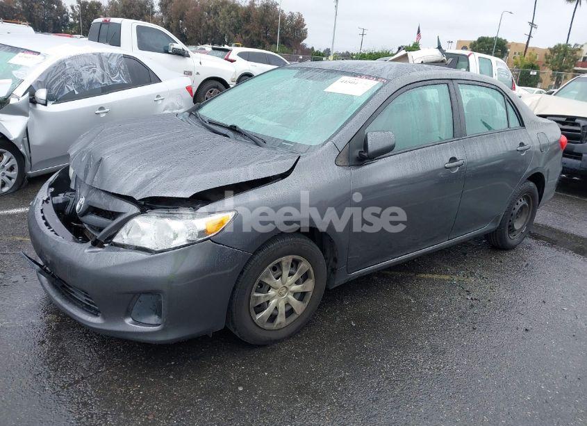 Photo 2 of 2011 Toyota Corolla LE (VIN 2T1BU4EE4BC621520)
