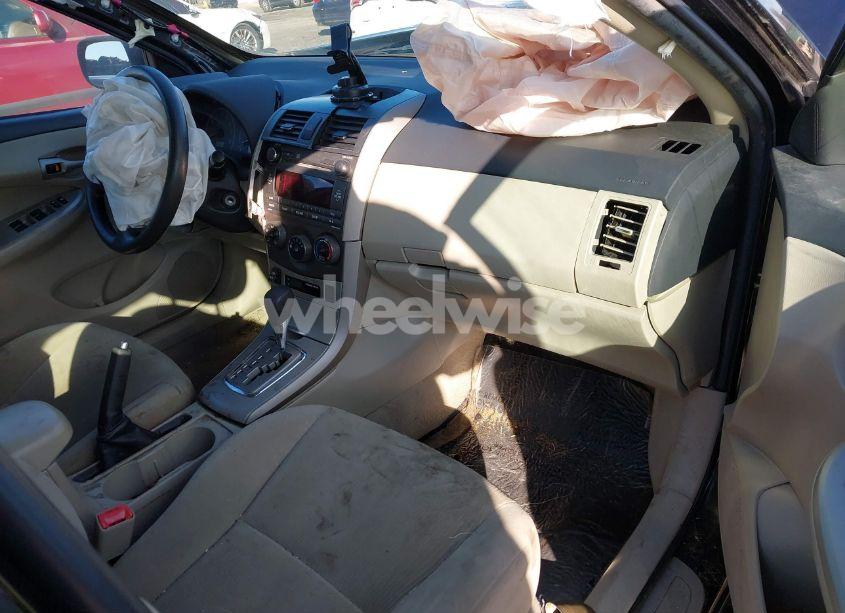 Photo 5 of 2011 Toyota Corolla LE (VIN 2T1BU4EE4BC637295)