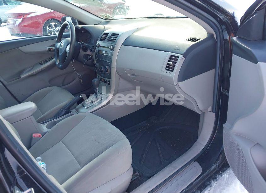 Photo 5 of 2011 Toyota Corolla LE (VIN 2T1BU4EE4BC640505)