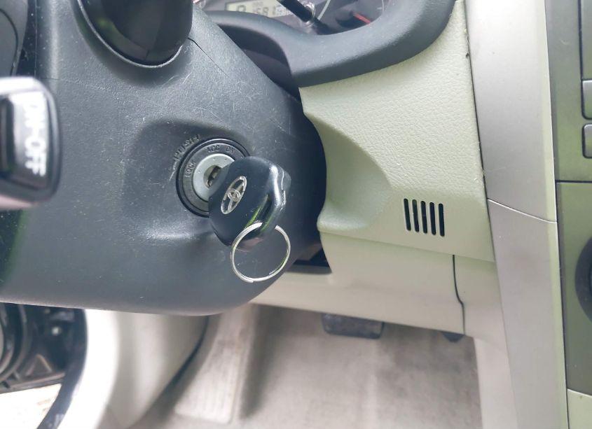 Photo 11 of 2011 Toyota Corolla LE (VIN 2T1BU4EE4BC672452)