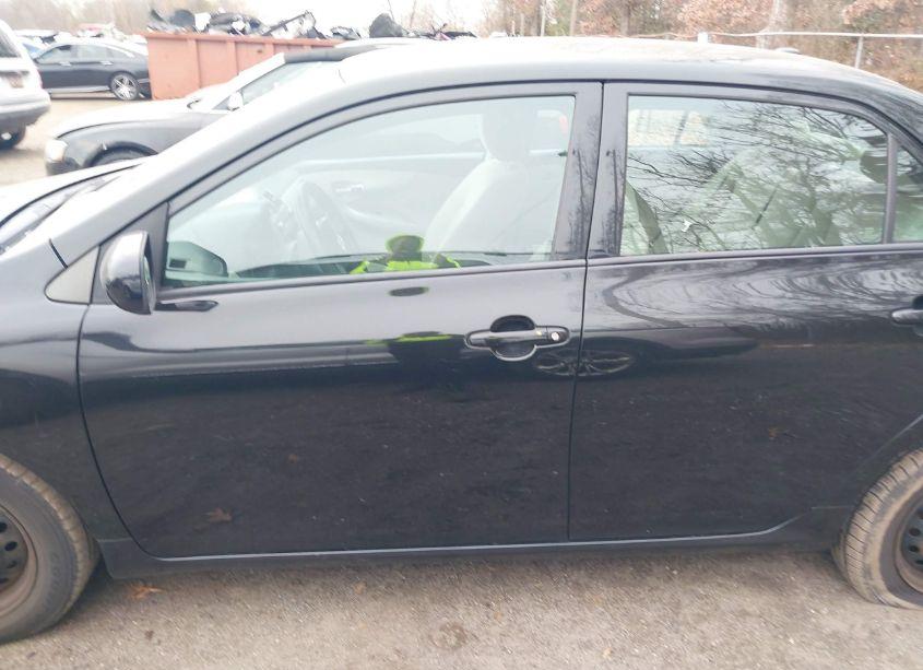 Photo 14 of 2011 Toyota Corolla LE (VIN 2T1BU4EE4BC672452)