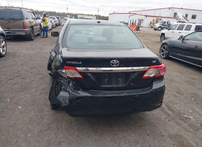 Photo 16 of 2011 Toyota Corolla LE (VIN 2T1BU4EE4BC672452)