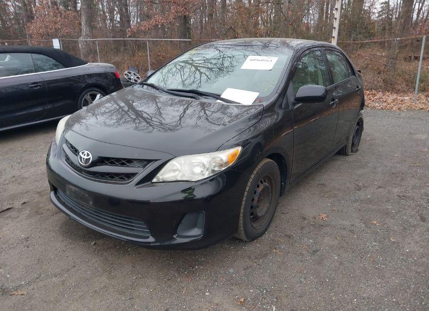 Photo 2 of 2011 Toyota Corolla LE (VIN 2T1BU4EE4BC672452)