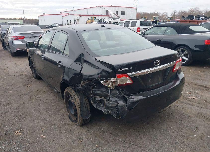 Photo 3 of 2011 Toyota Corolla LE (VIN 2T1BU4EE4BC672452)