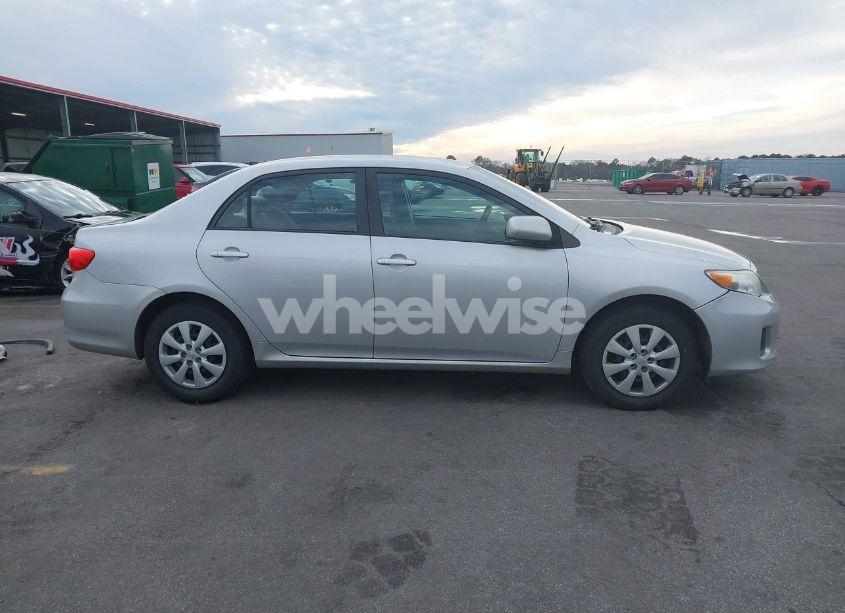 Photo 14 of 2011 Toyota Corolla LE (VIN 2T1BU4EE4BC673861)