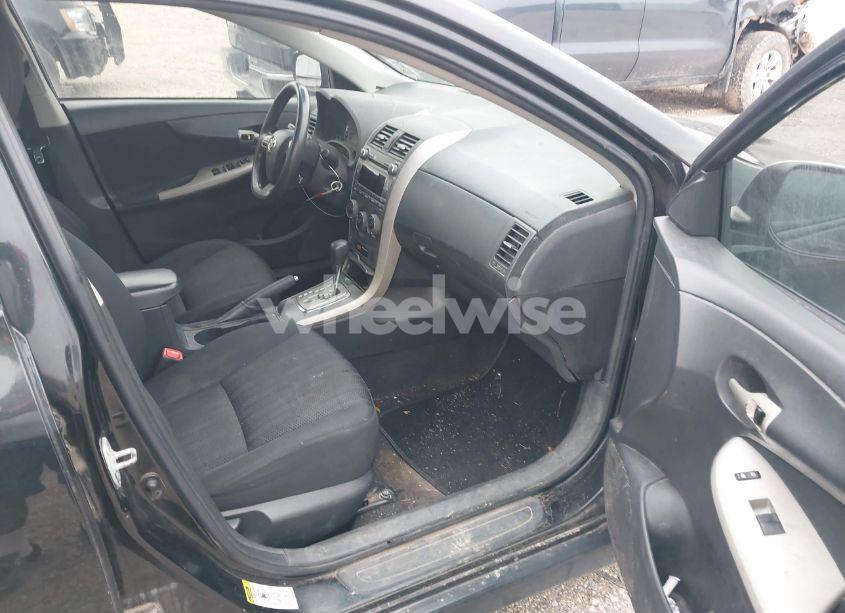 Photo 5 of 2011 Toyota Corolla S (VIN 2T1BU4EE4BC674668)