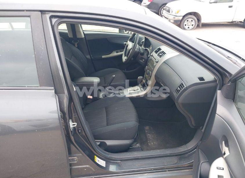 Photo 5 of 2011 Toyota Corolla S (VIN 2T1BU4EE4BC686836)