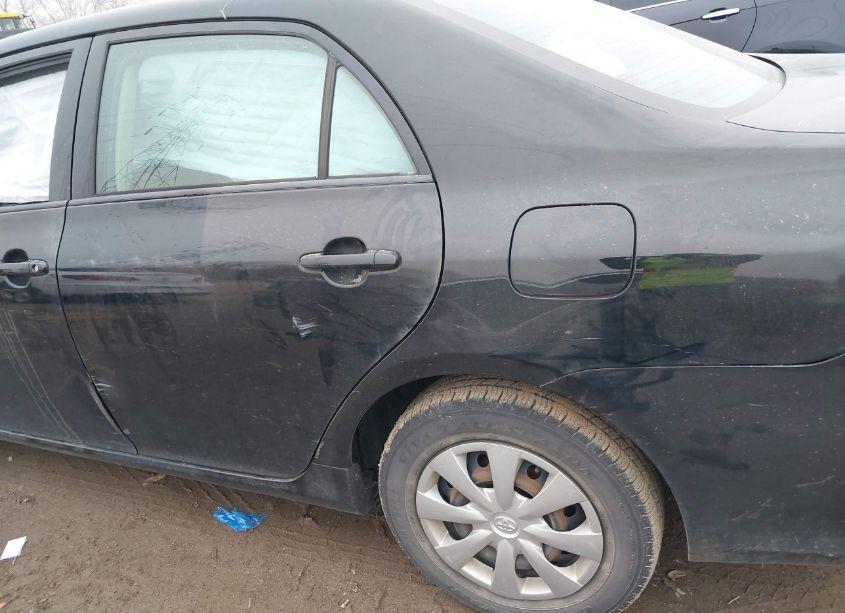 Photo 20 of 2011 Toyota Corolla LE (VIN 2T1BU4EE4BC687405)