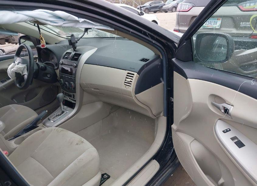 Photo 5 of 2011 Toyota Corolla LE (VIN 2T1BU4EE4BC687405)