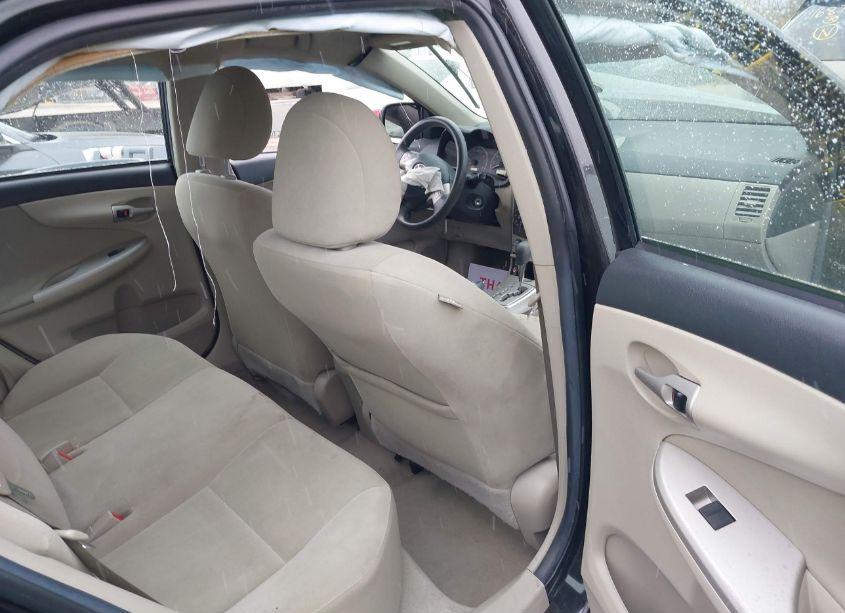 Photo 8 of 2011 Toyota Corolla LE (VIN 2T1BU4EE4BC687405)