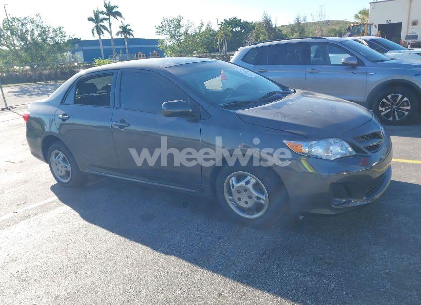 2011 Toyota Corolla LE (VIN 2T1BU4EE4BC705238) main photo
