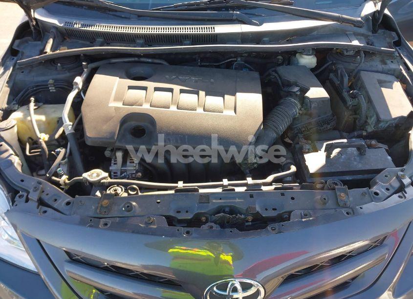 Photo 10 of 2011 Toyota Corolla LE (VIN 2T1BU4EE4BC705238)