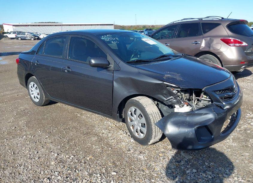 2011 Toyota Corolla LE (VIN 2T1BU4EE4BC745724) main photo