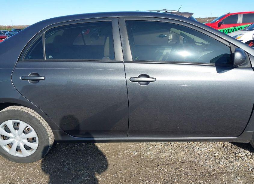 Photo 14 of 2011 Toyota Corolla LE (VIN 2T1BU4EE4BC745724)